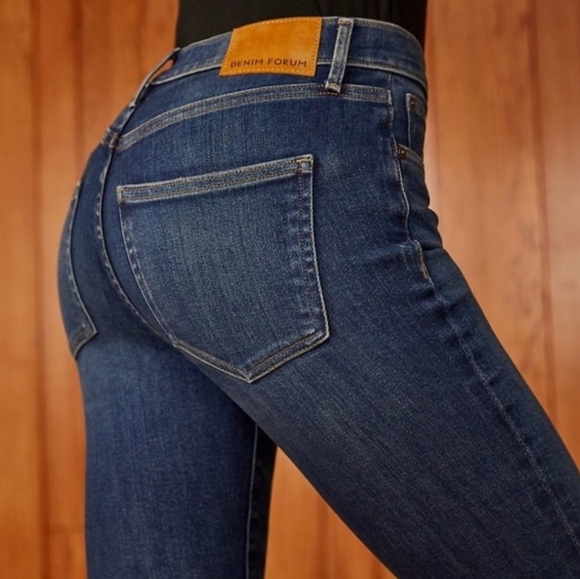 Denim Forum 26 Quiet Luxury Best Asset Raw Hem Mid Rise Nico Skinny Crop Jeans - Picture 3 of 16